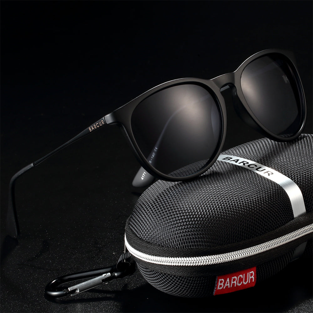 design do oculos capri na cor preto